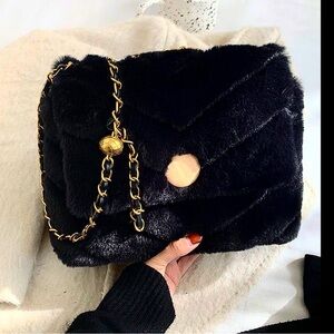 Black Faux Fur Teddy Shoulder Clutch Handbag- Twisted Handle Evening Chic Bag